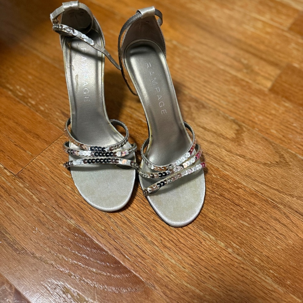 Toe our heels